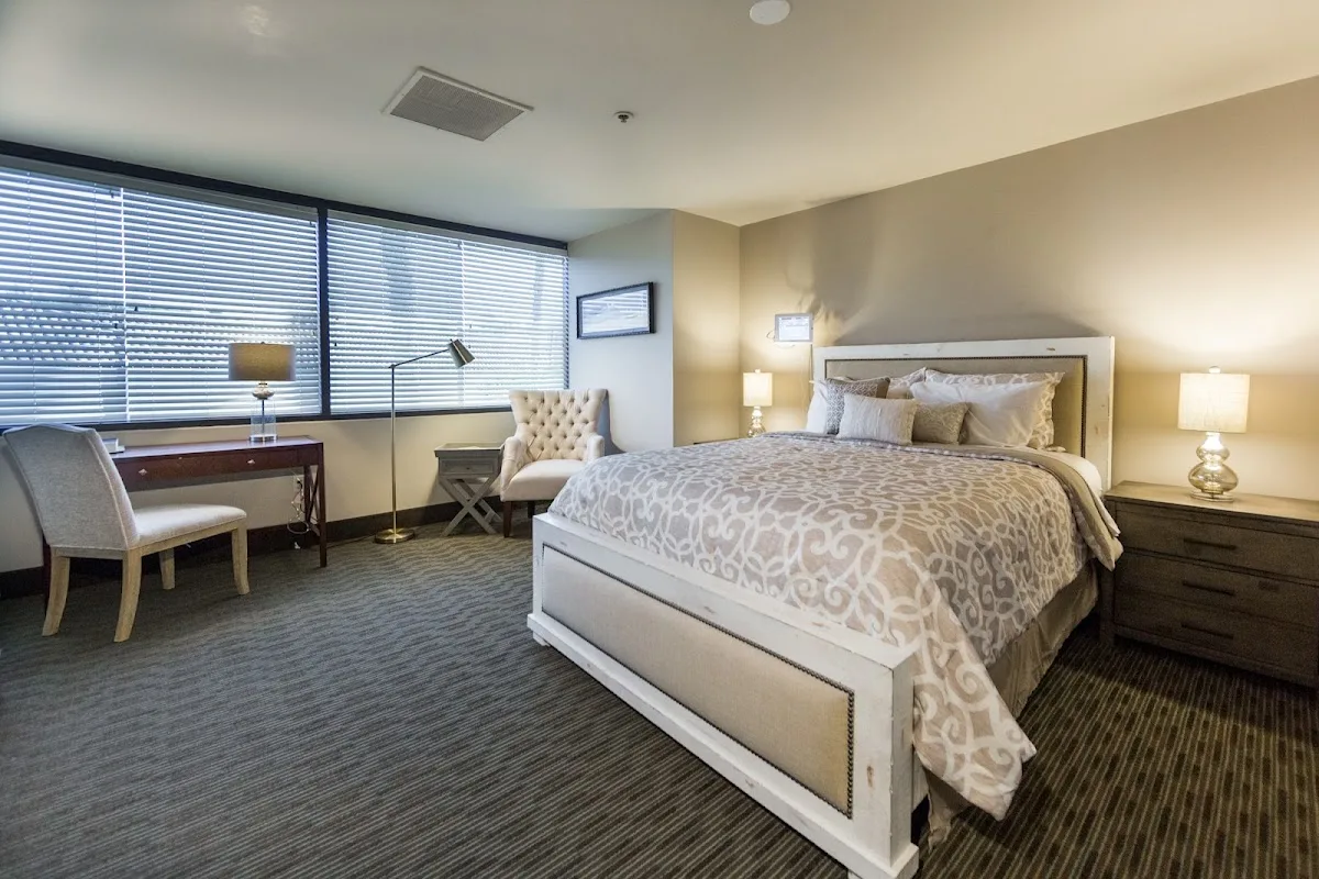 Laguna Treatment Center - Photo 5