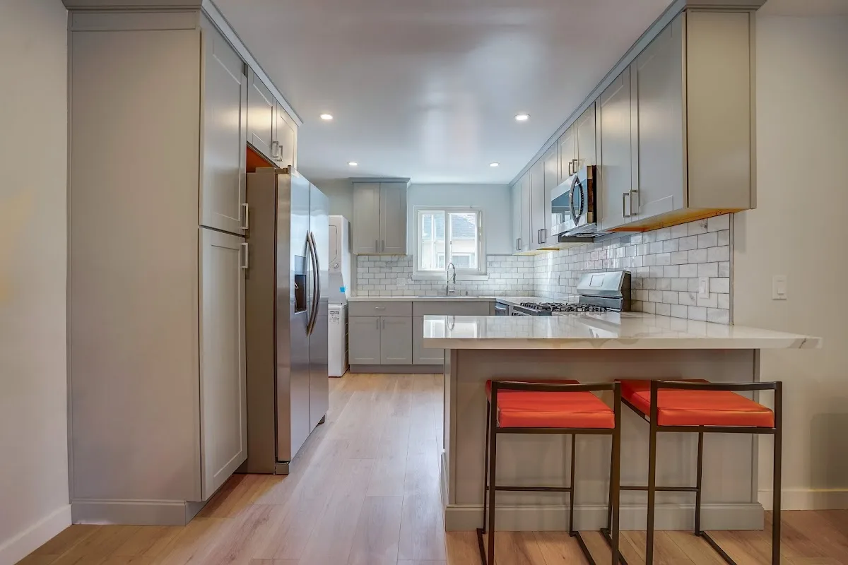 Bridges Recovery Sober Living Apartment Homes Los Angeles - interior photo