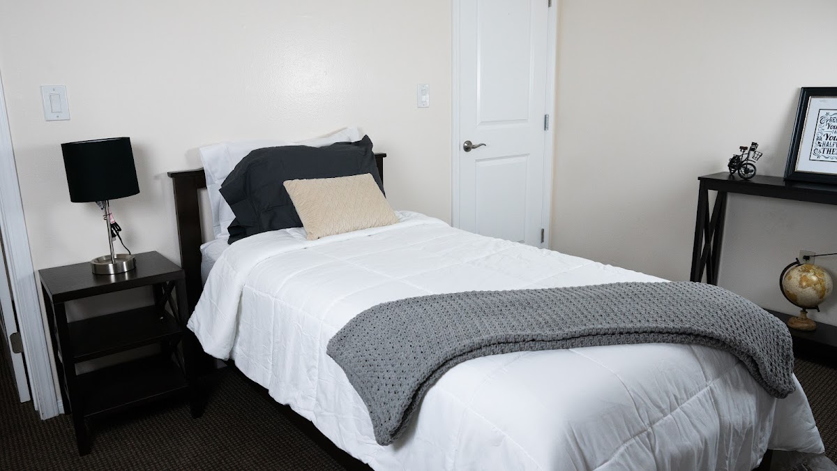 Chapman House Inc - Photo 3