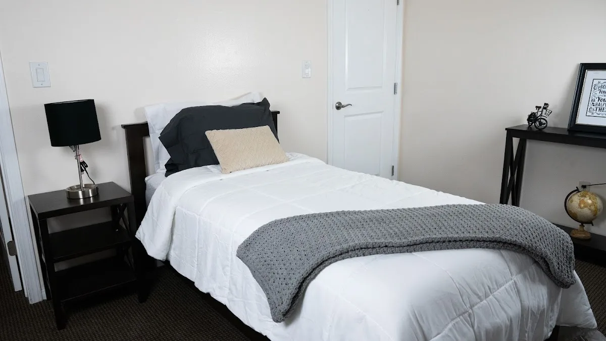 Chapman House Inc - Photo 3