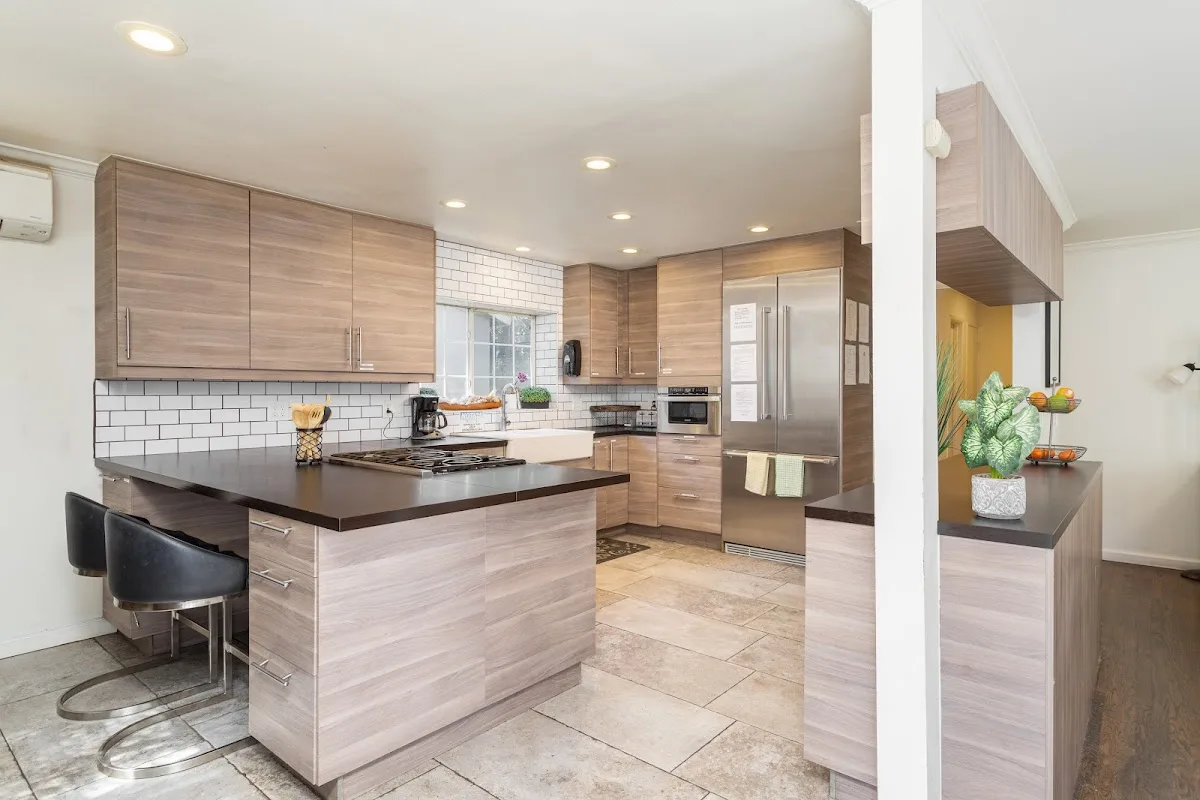 Casa Capri Recovery - Photo 5