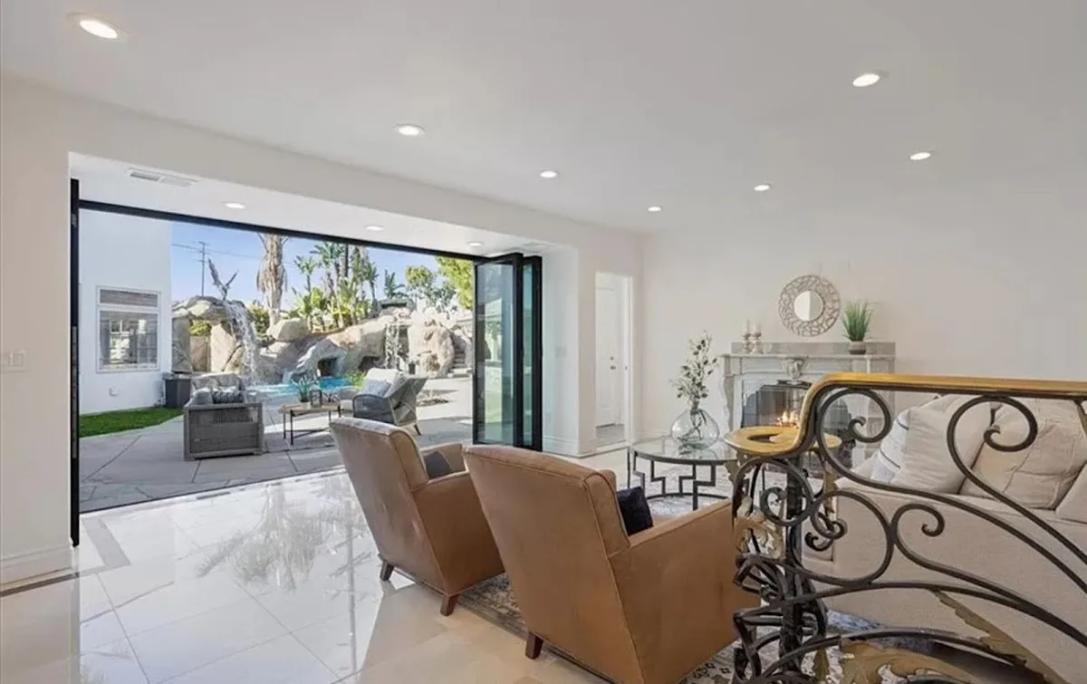 TRUST SoCal - interior photo