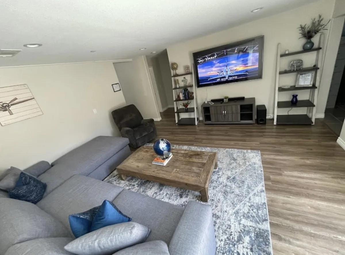 The Runway Recovery - Photo 3