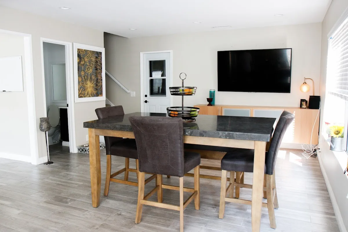 The Juice Box Sober Living - Photo 5