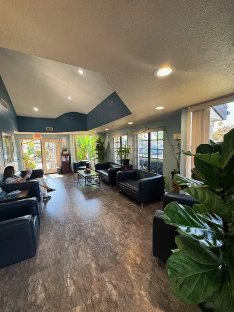 Breakaway Health - Addiction & Mental Health Treatment - Costa Mesa - Photo 3