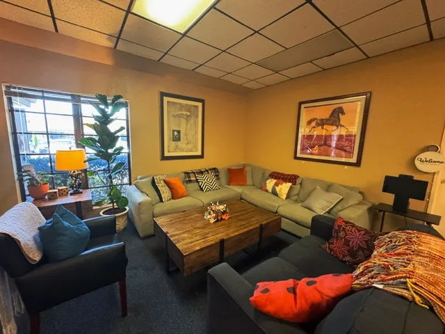 Breakaway Health - Addiction & Mental Health Treatment - Costa Mesa - Photo 5